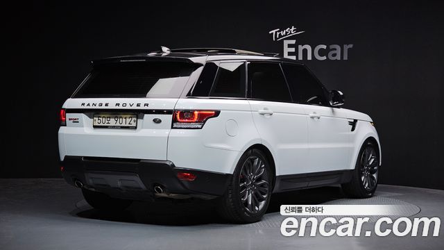 Land Rover Range Rover Sport 3.0 SDV6 HSE Dynamic