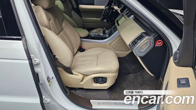 Land Rover Range Rover Sport 3.0 SDV6 HSE Dynamic