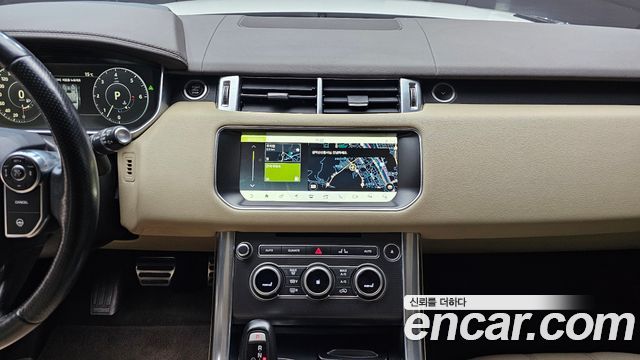 Land Rover Range Rover Sport 3.0 SDV6 HSE Dynamic