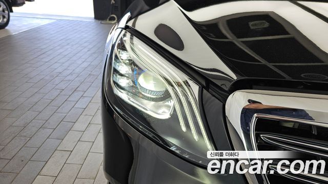 Mercedes-Benz S-Class S560eL