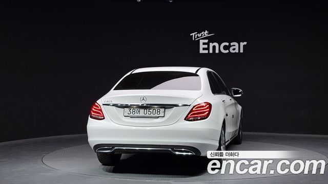 Mercedes-Benz C-Class C200 Avantgarde