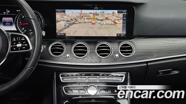 Mercedes-Benz E-Class E220d Avantgarde