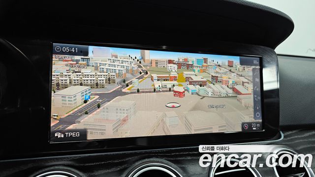Mercedes-Benz E-Class E220d Avantgarde