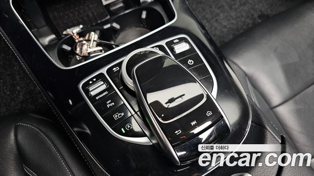 Mercedes-Benz E-Class E220d Avantgarde
