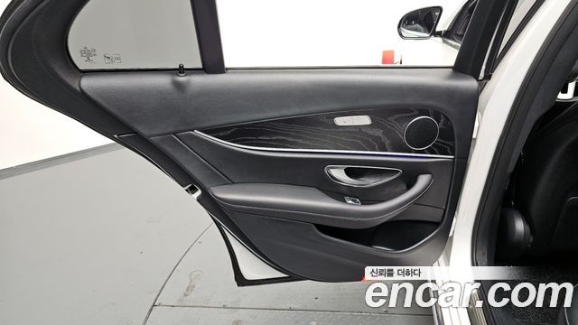 Mercedes-Benz E-Class E220d Avantgarde