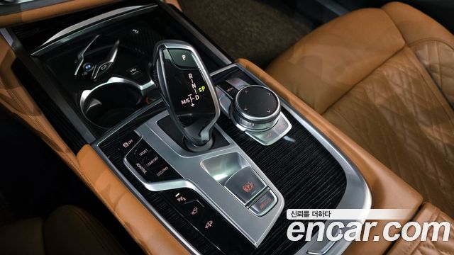 BMW 7-Series 730d xDrive M Sport