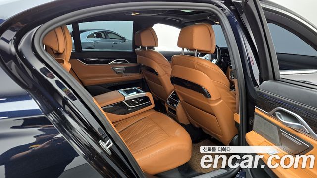 BMW 7-Series 730d xDrive M Sport