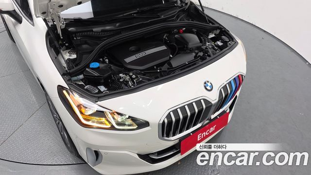 BMW 2-Series 220i Luxury