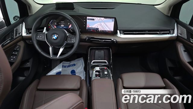 BMW 2-Series 220i Luxury