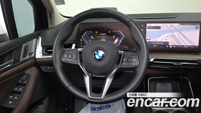 BMW 2-Series 220i Luxury