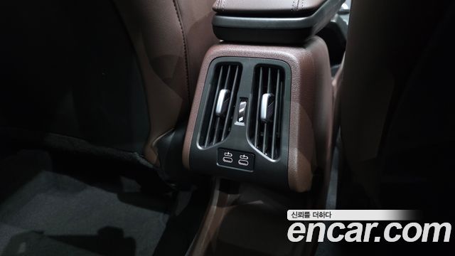 BMW 2-Series 220i Luxury