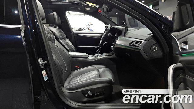 BMW 5-Series 520d xDrive M Sport Package Plus