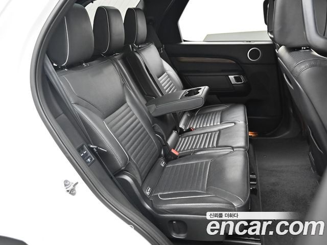 Land Rover Discovery 3.0 TD6 HSE Luxury