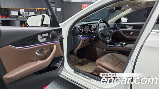 Mercedes-Benz E-Class E220d Avantgarde