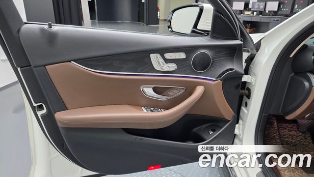 Mercedes-Benz E-Class E220d Avantgarde