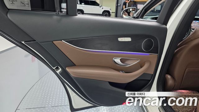 Mercedes-Benz E-Class E220d Avantgarde