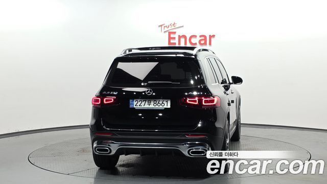 Mercedes-Benz GLB-Class GLB250 4MATIC