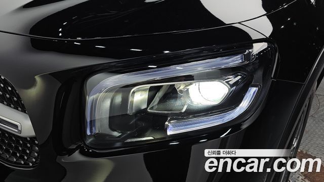 Mercedes-Benz GLB-Class GLB250 4MATIC