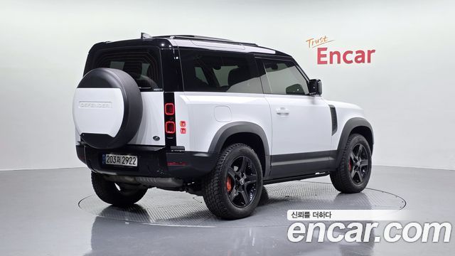 Land Rover Defender 90 D250 SE