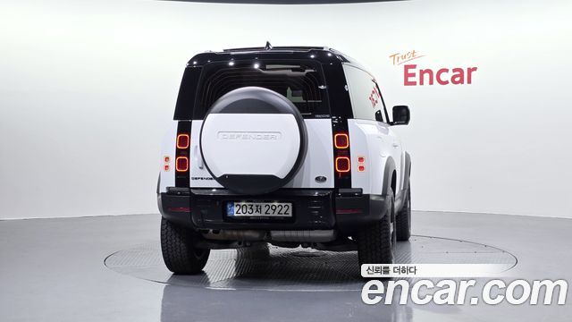 Land Rover Defender 90 D250 SE