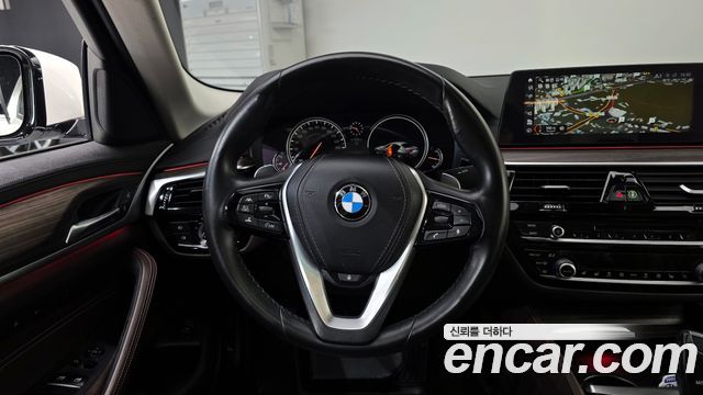 BMW 5-Series 530i Luxury Plus
