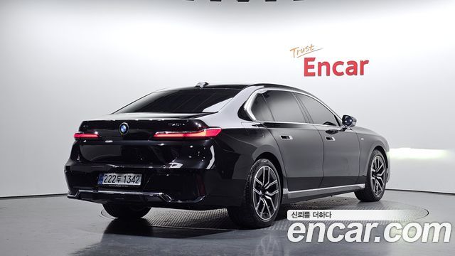 BMW 7-Series 740i xDrive M Sport