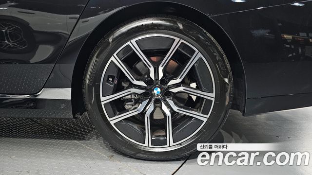 BMW 7-Series 740i xDrive M Sport