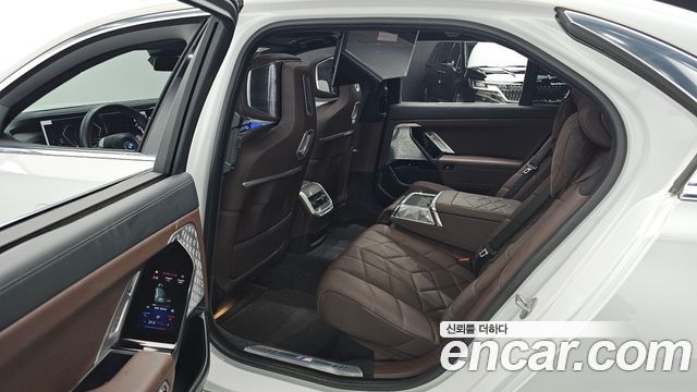 BMW 7-Series 750e xDrive M Sport