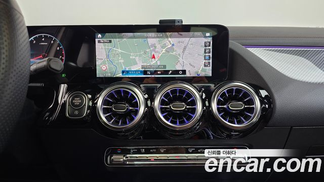 Mercedes-Benz GLA-Class GLA250 4MATIC