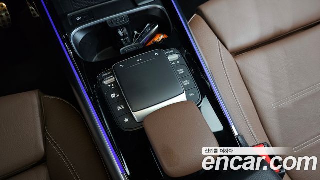 Mercedes-Benz GLA-Class GLA250 4MATIC