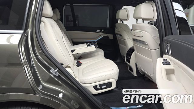 BMW X7 xDrive 40i M Sport 7STR