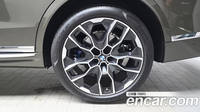BMW X7 xDrive 40i M Sport 7STR
