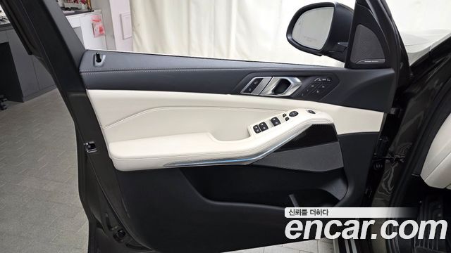 BMW X7 xDrive 40i M Sport 7STR