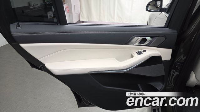 BMW X7 xDrive 40i M Sport 7STR