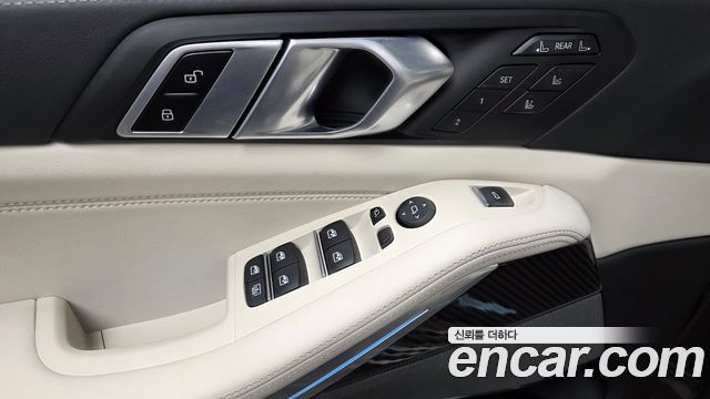 BMW X7 xDrive 40i M Sport 7STR