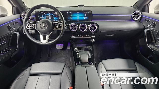 Mercedes-Benz A-Class A220 Hatchback