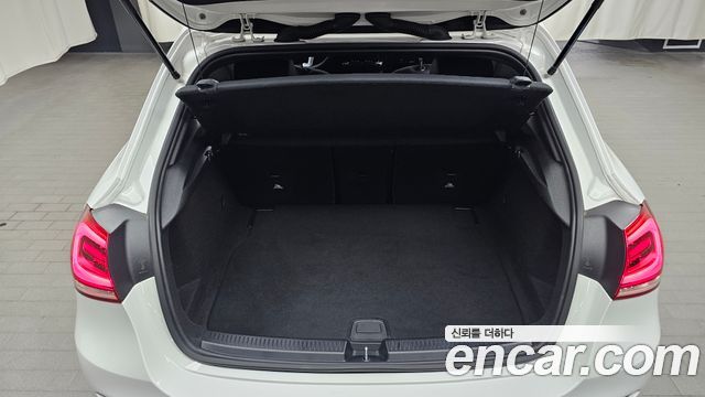 Mercedes-Benz A-Class A220 Hatchback