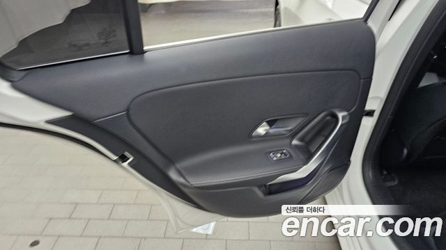 Mercedes-Benz A-Class A220 Hatchback