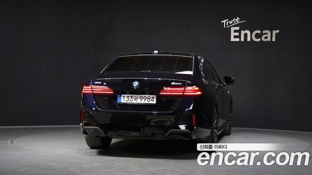 BMW 5-Series 530i xDrive M Sport