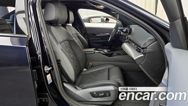 BMW 5-Series 530i xDrive M Sport