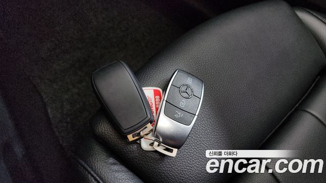 Mercedes-Benz GLB-Class GLB200 d