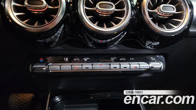 Mercedes-Benz GLB-Class GLB200 d