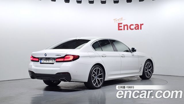 BMW 5-Series 530e M Sport
