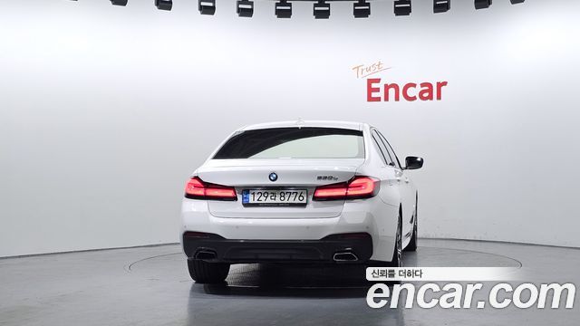 BMW 5-Series 530e M Sport