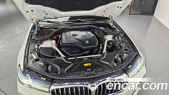 BMW 5-Series 530e M Sport