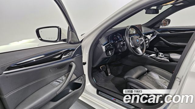 BMW 5-Series 530e M Sport