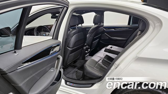 BMW 5-Series 530e M Sport
