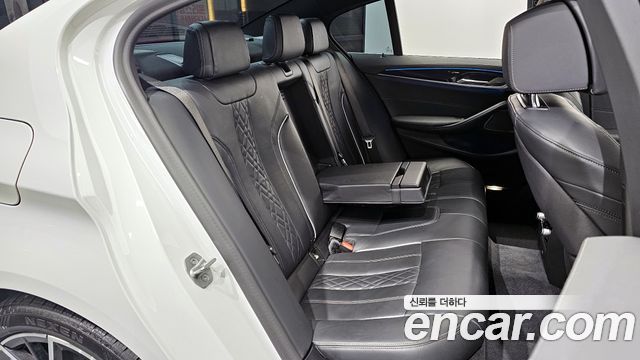 BMW 5-Series 530e M Sport