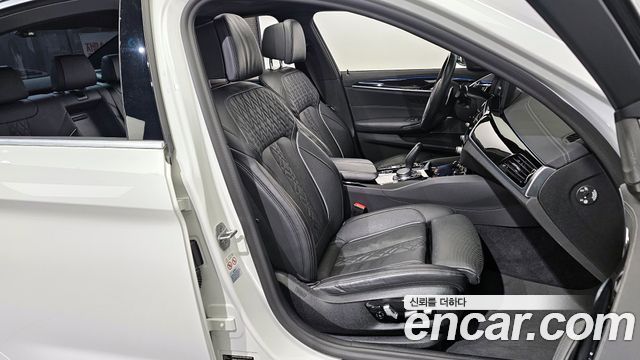 BMW 5-Series 530e M Sport