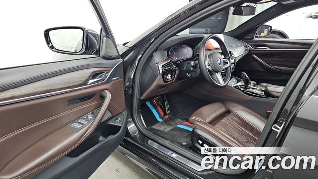 BMW 5-Series 520i M Sport